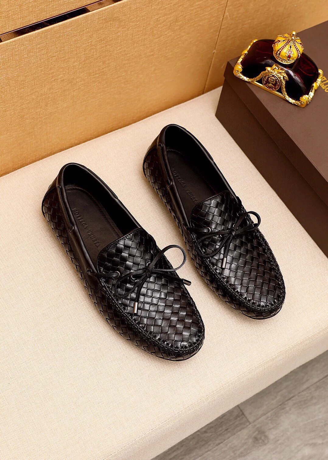 Men's shoes 💰: 500 💐BV men's slip-on shoes® [BOTTEGA VENETA] official website counter new model, one-to-one mold opening ⚠Italian calfskin ➕Hand-woven ➕Cow leather lining. Driving slip-ons, available at counters, sizes 38～44 (45🉑️customized)